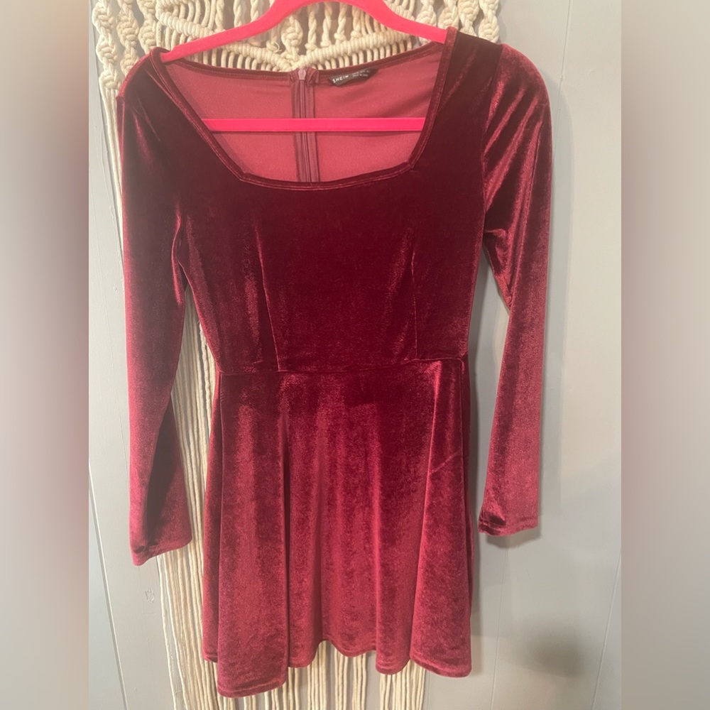 Shein, long sleeve, short cranberry, velvet dress, size XS, excellent condition